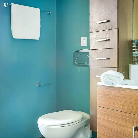 Sleeps 6 Air Con Wifi 사미
